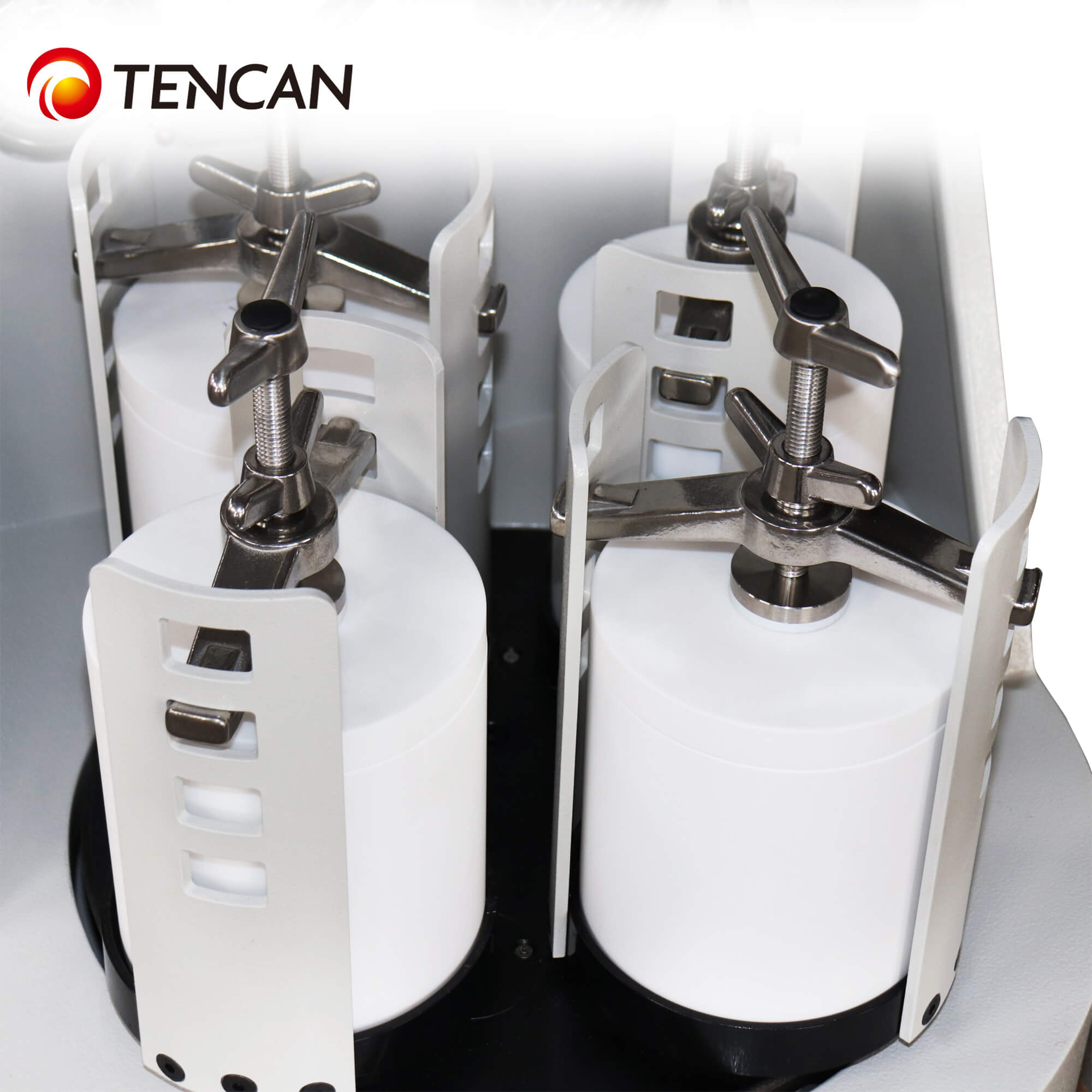 Moinhos de bolas Tencan versus Retsch: uma alternativa econômica para o seu laboratório.